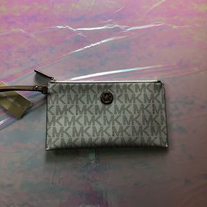 Michael kors large zip clutch